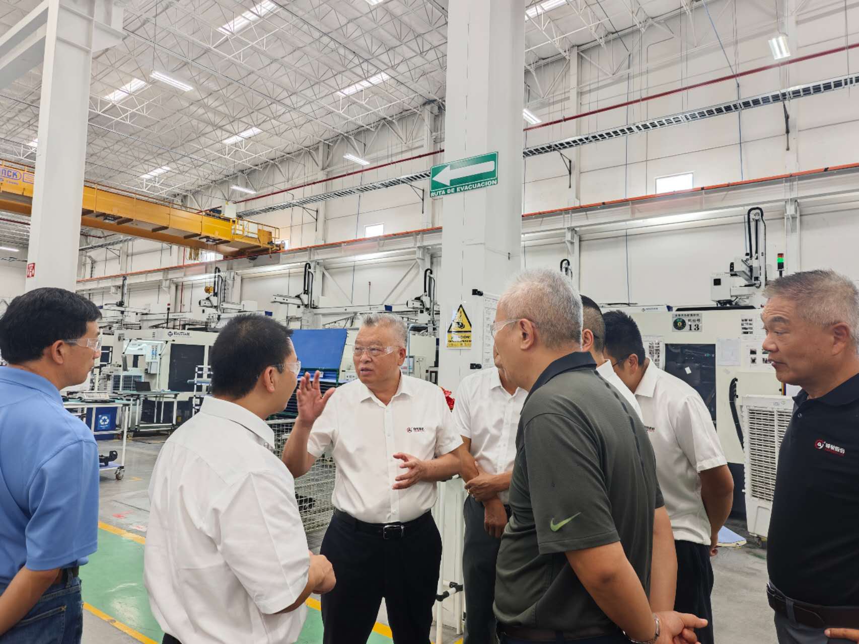 董事长徐小敏一行莅临墨西哥工厂指导工作